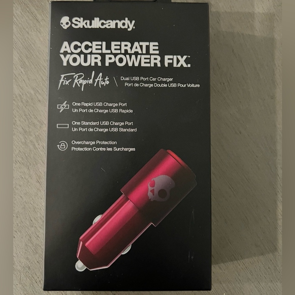 Skullcandy NWT dual USB port car charger